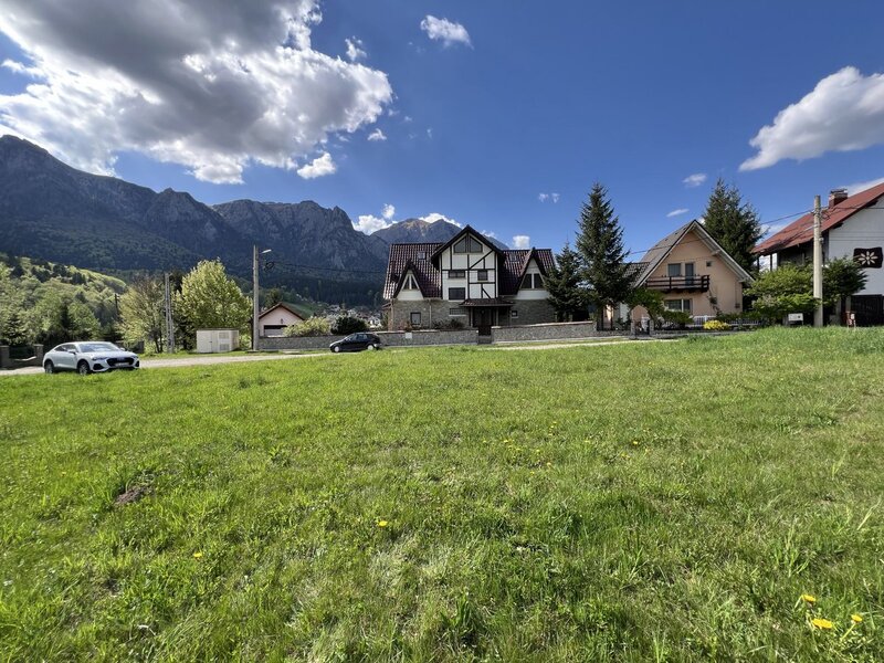 Poiana Tapului lot intravilan. Vedere Bucegi Neobstructionata.